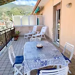 Attico Con Terrazza